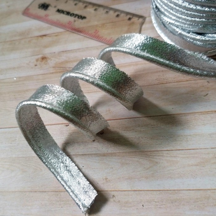 Renda Per 15Meter,Pita Bisban Isi Warna Emas,Metalik/Silver Lebar 1.2Cm