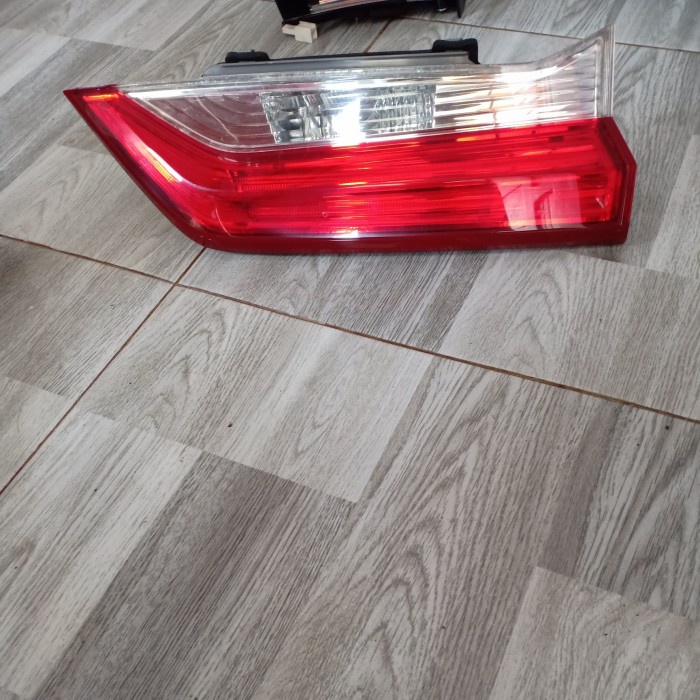 {BEKAS} lampu reflektor bagasi honda crv turbo Limited
