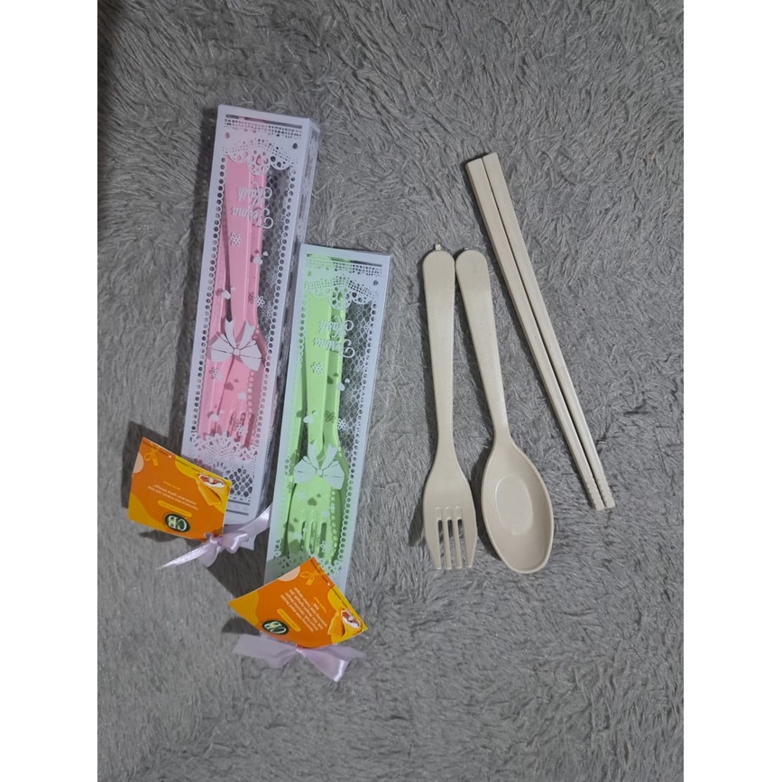 sendok custom | souvenir sendok set makan | souvenir pernikahan | gift
