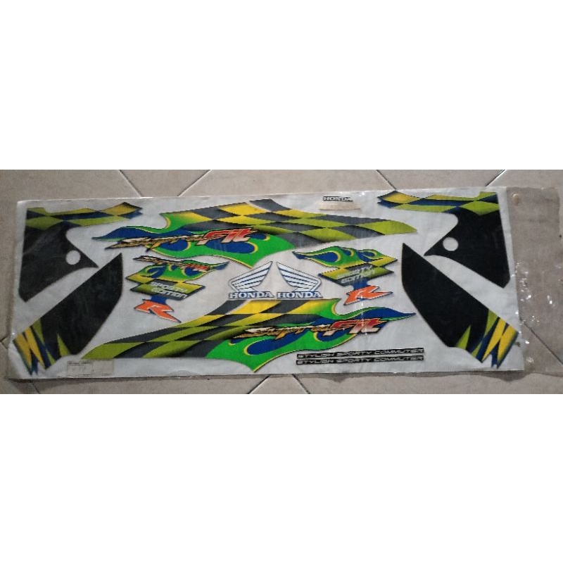 STIKER STRIPING SUPRA FIT NEW ORIGINAL AHM