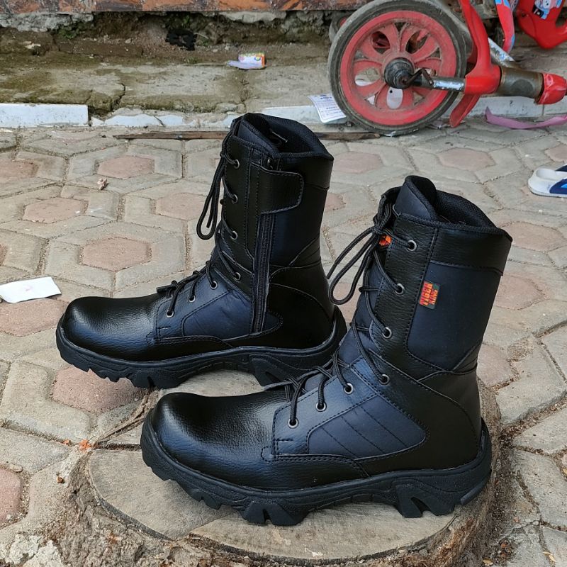 PROMO SEPATU ORIGINAL, SEPATU PDL, SEPATU DINAS, SEPATU KERJA, SEPATU SAFETY BOOT, SEPATU JATAH, SEPATU TNI POLRI, SEPATU POL PP, SEPATU SEQURITY, SEPATU DAMKAR, SEPATU TOURING, SEPATU HIKING SUPER PREMIUM