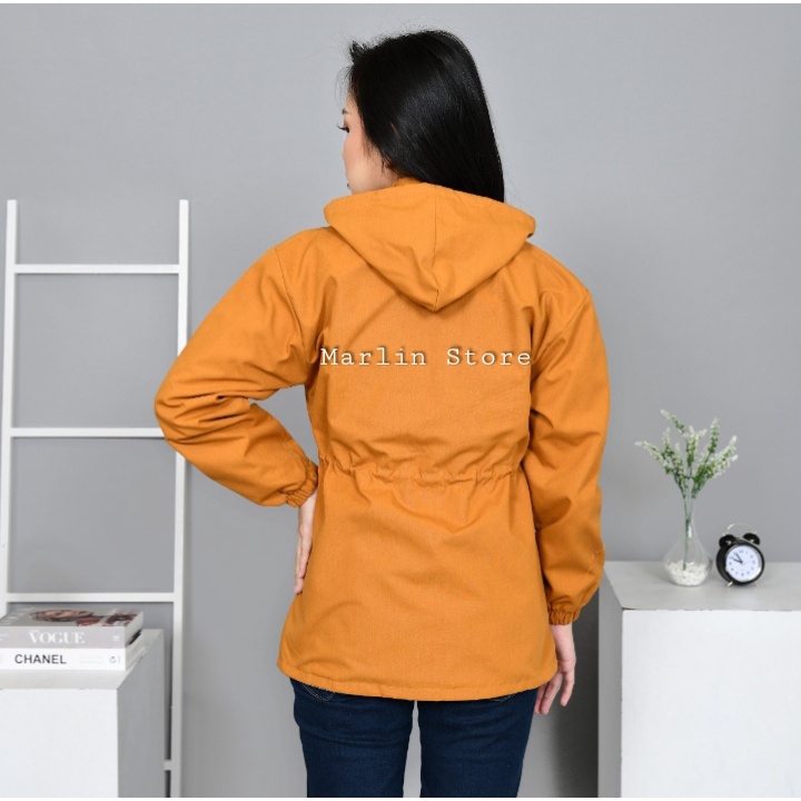 Jaket Parka Wanita Big Size Bagian Cindung Atau Topi Bisa Bolak Balik Ukuran M Sampai 4XL