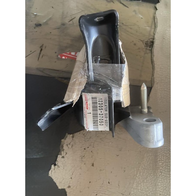 Engine Mounting Kiri Voxy ZRR80 ORI