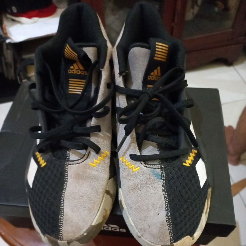 sepatu basket adidas #preloved