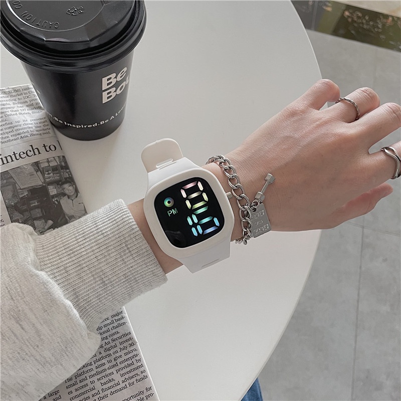 Jam Tangan Wanita A0199 Jam Elektronik Persegi-putih