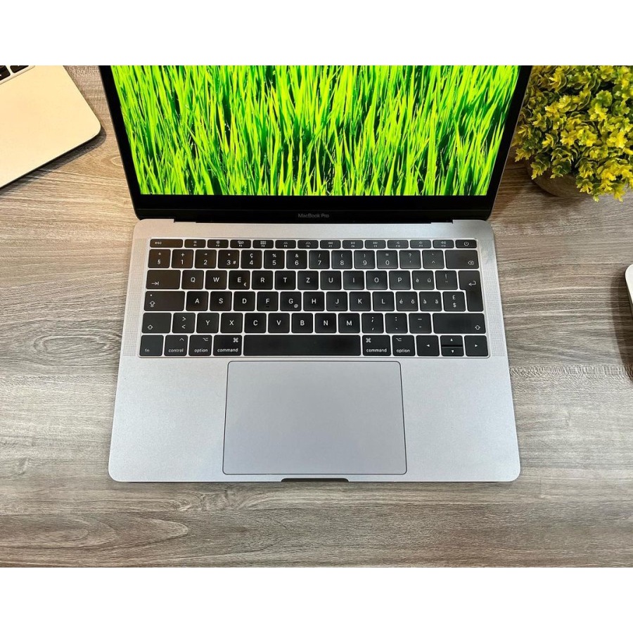 MACBOOK PRO RETINA 13&quot; 2017 TOUCBAR RAM 8 SSD 128//256//512GB SECOND ORIGINAL BERKUALITAS HARGA EKONOMIS