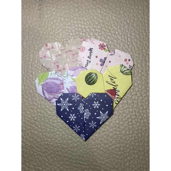 

Jepitan Buku | Souvenir Lucu | Pembatas Buku | Pembatas Kertas | Paper Craft | Pembatas Origami |
