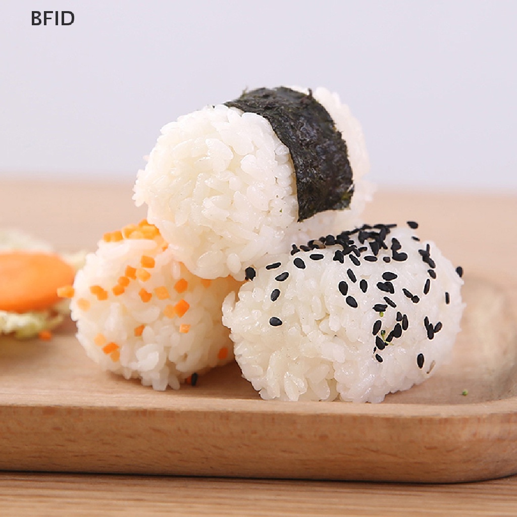 [BFID] Diy Sushi Rice Ball Cetakan Nasi Bola Food Press Segitiga Sushi Maker Mold Baby Bento Aksesoris Bento Dapur [ID]