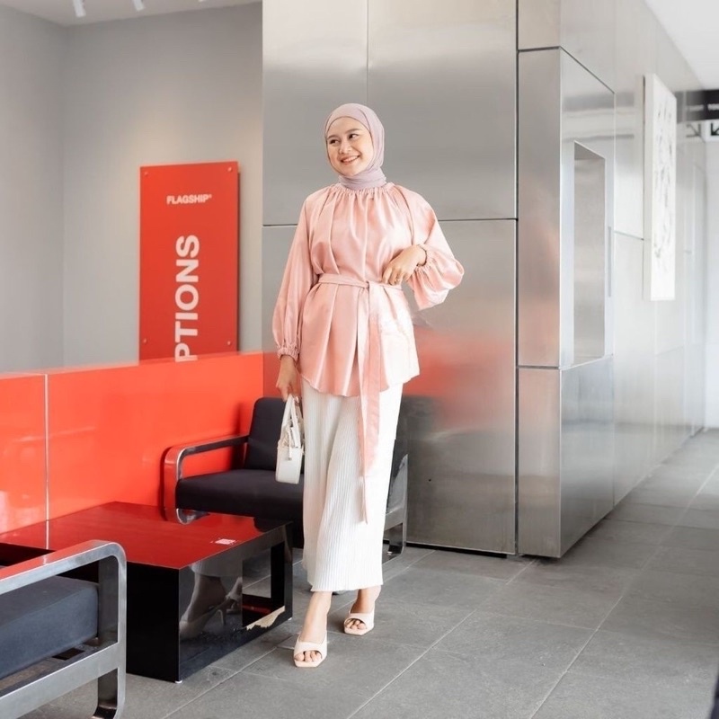 BLOUSE SATIN SILK / BLOUSE FLORA / FLORA BLOUSE / FLORA BLOUSE SATIN SILK / SATIN SILK / BLOUSE TERL