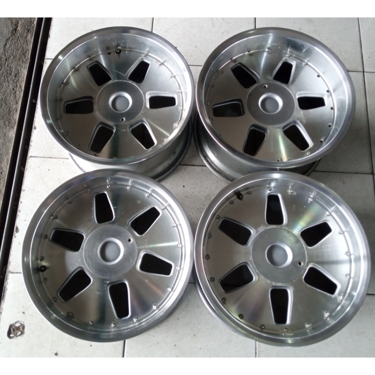 Velg Mobil Bekas R17 Racing Hsr Celong Ring 17 Lebar 8,5/9,5 Et 32/25 Pcd 4x100/114,3
