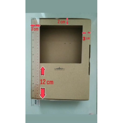 

Kardus die cut 28x20x8 MODEL JENDELA