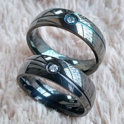 Cincin kawin hitam couple titanium asli