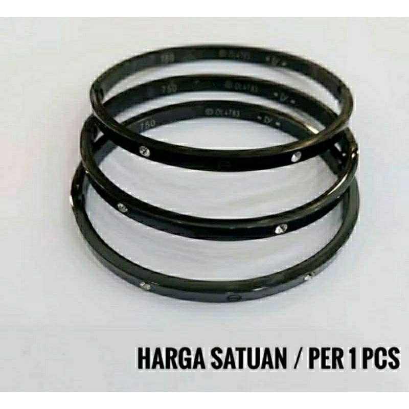 Gelang Titanium Hitam Cap Emboss