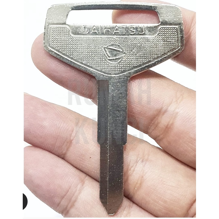 Bahan Kunci Mobil Daihatsu Taft