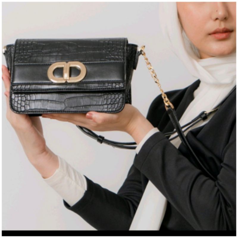 Tas Selempang Les Catino Floella Flap Crossbody Animal Print Black/7