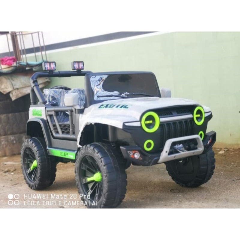 Jual Mobil Aki Jeep Exotic 7732 (KHUSUS MEDAN FREE ONGKIR, CHAT ADMINT