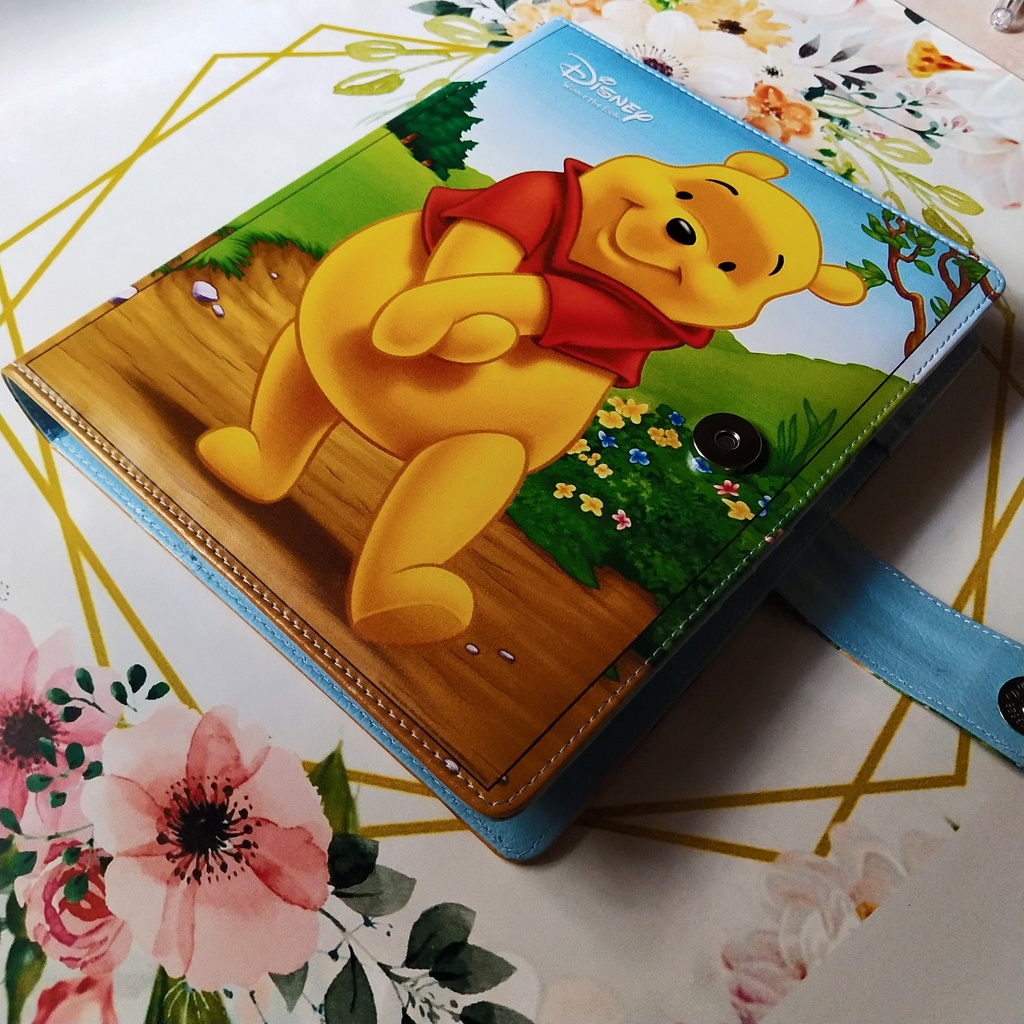 

Binder Motif The Pooh Ukuran A5 20ring Dan B5 26ring Bahan Kulit Sintetis Binder Aesthetic Glossy