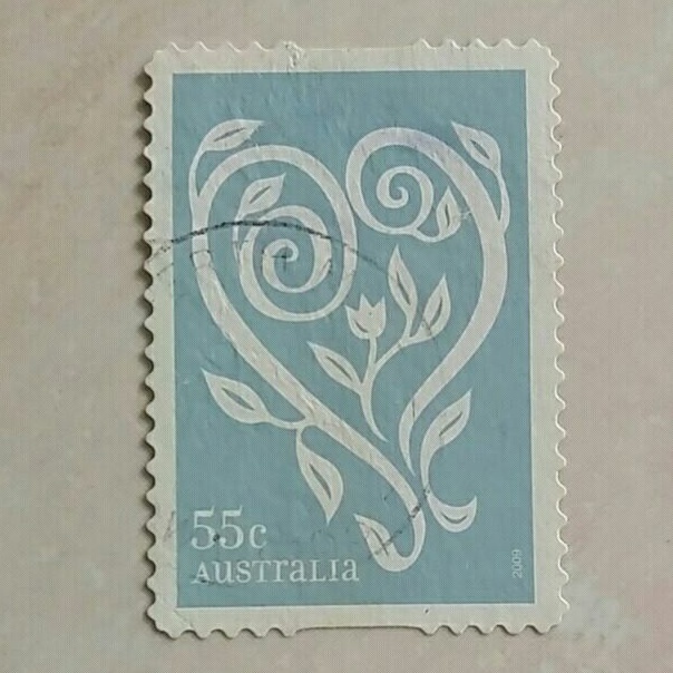 

(AD) Perangko Australia 2009 Greeting Stamps - With Love - Filigree Heart 2009 55c Used