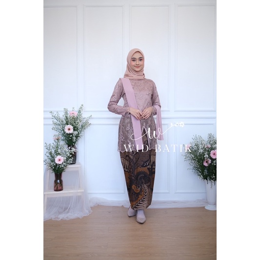 BANTING HARGA - KEBAYA DIANA 1 FULL BROKAT KOMBINASII MUTIARA EKSKLUSIF//SET KEBAYA PLUS ROK BATIK PREMIUM FREE SELENDANG//KEBAYA WISUDA TERMURAH KEKINIAN VIRAL READY JUMBO XXL LD 125