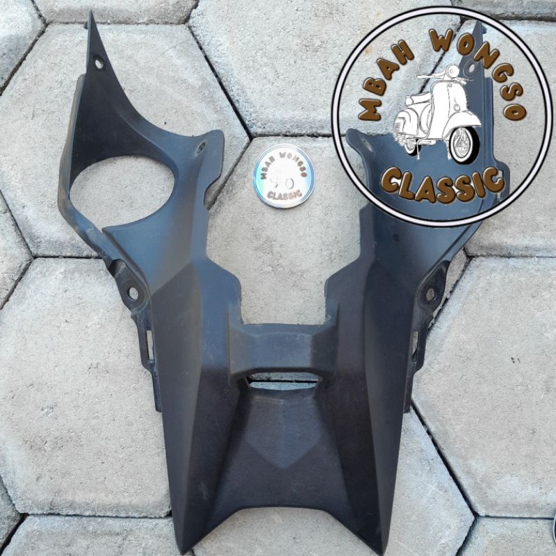 COVER TUTUP KUNCI TANGKI NEW CB 150R ORIGINAL