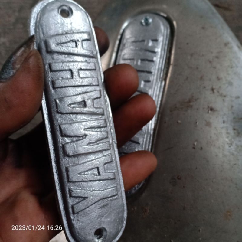 Emblem Logo Tangki Timbul Yamaha L2 L2G L2S Eltiju Alumunium Tebal