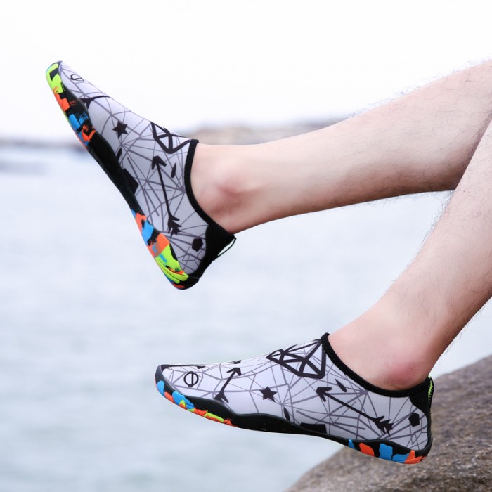 Sepatu Pantai Olahraga Air Sepatu Gunung Santai Hiking Outdoor III