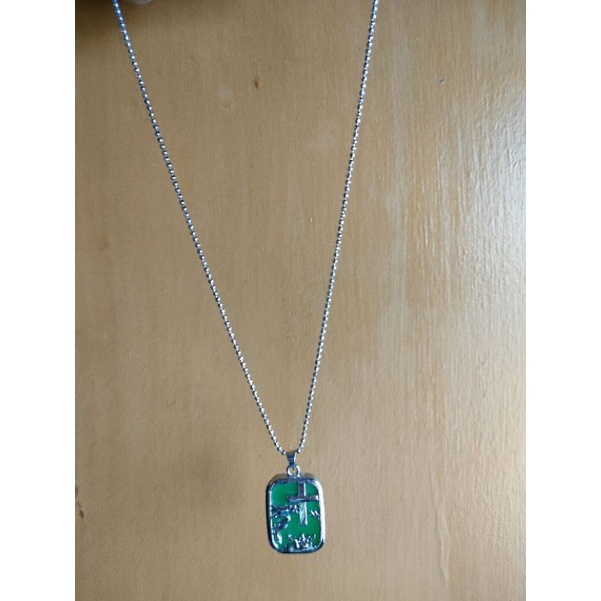 KALUNG PRIA/WANITA GIOK HIJAU MOTIF SALIB