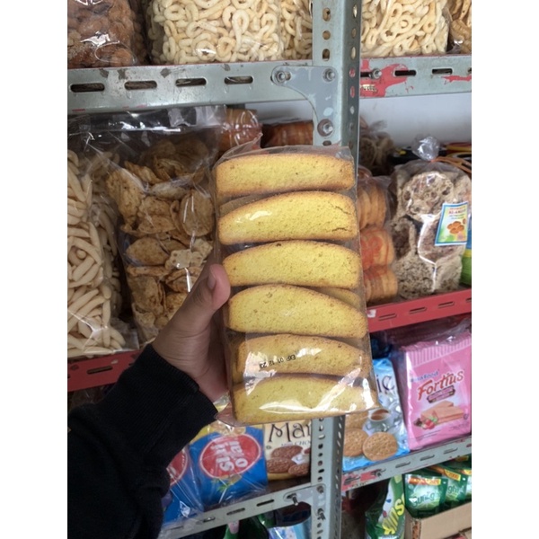 

Roti potong kering persegi panjang