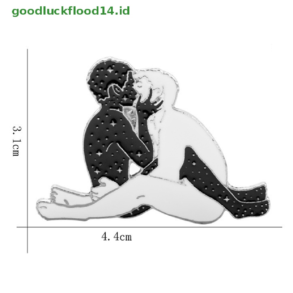 [GOOGFOUR] Enamel Man and Man Huging Kissing Pins Black White Embrace Passionate Bros Badges Perhiasan Hadiah [TOP]