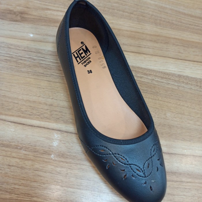 Flatshoes Sepatu Wanita Flat shoes HEM 6559 - Hitam, 35(Z8D0) BISA COD REAL PICT BAHAN PREMIUM Sepat