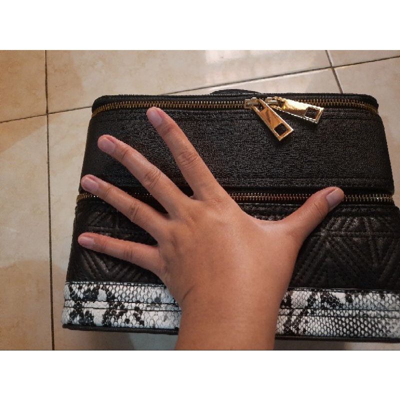 tas kosmetik river island