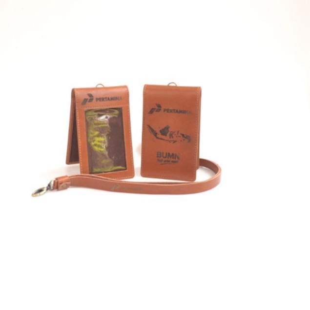 

✔ Name Tag ID Card Holder Kulit Asli Logo Pertamina Gratis Tali Lanyard Kulit Terbaru