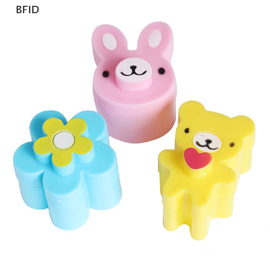 [BFID] Cetakan Sandwich Lucu Rabbit Flower Bear Shaped Bread CakeBiscuit Alat Emboss [ID]