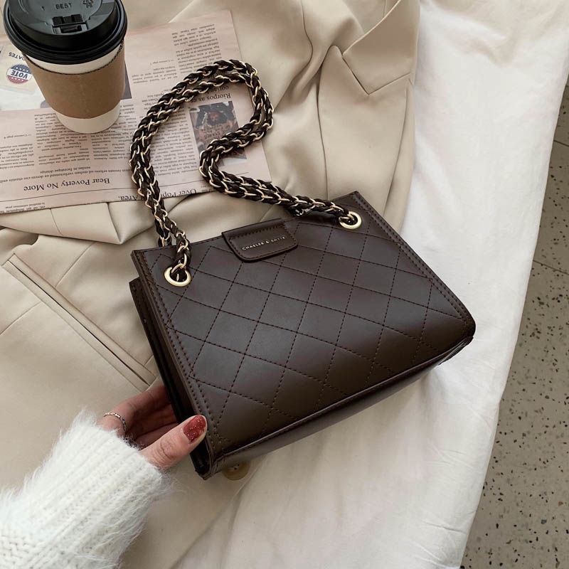 Red Tas wanita 2022 trendi baru musim gugur dan musim dingin desain khusus fashion all-match rantai belah ketupat berkapasitas besar tas Messenger satu bahu