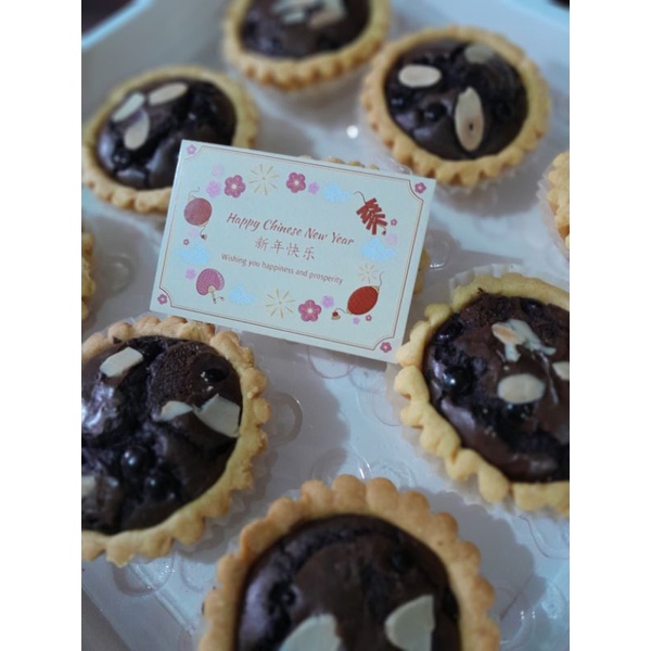 

Pie brownies almond hampers