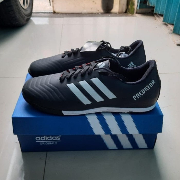 SEPATU FUTSAL ADIIDAS PREDATOR SIZE JUMBO FUTSAL