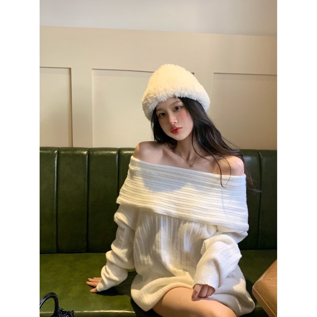 Red Pure Desire Style One-shoulder Soft Waxy Sweater Rajut Wanita Musim Gugur Rasa Hong Kong Longgar Model Sedang All-Match Atasan Kasual