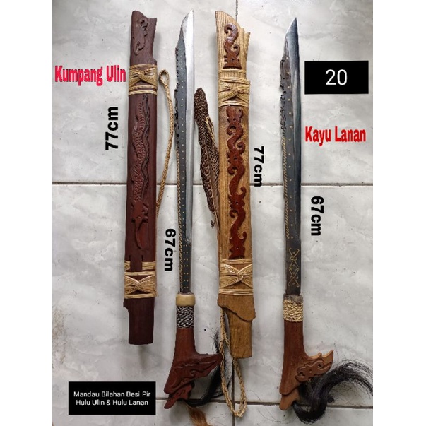 Mandau Bilahan Besi Pir Kumpang Ulin Dan Lanan Motif Borneo Clasisic