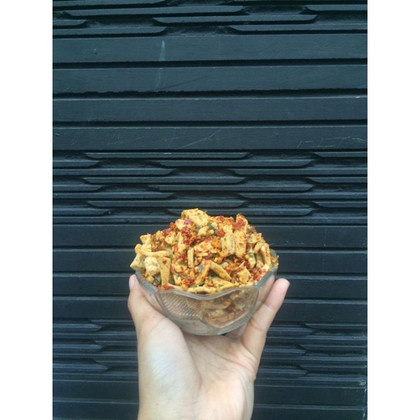 

Basreng pedas daun jeruk / baso goreng / asin daun jeruk / balado
