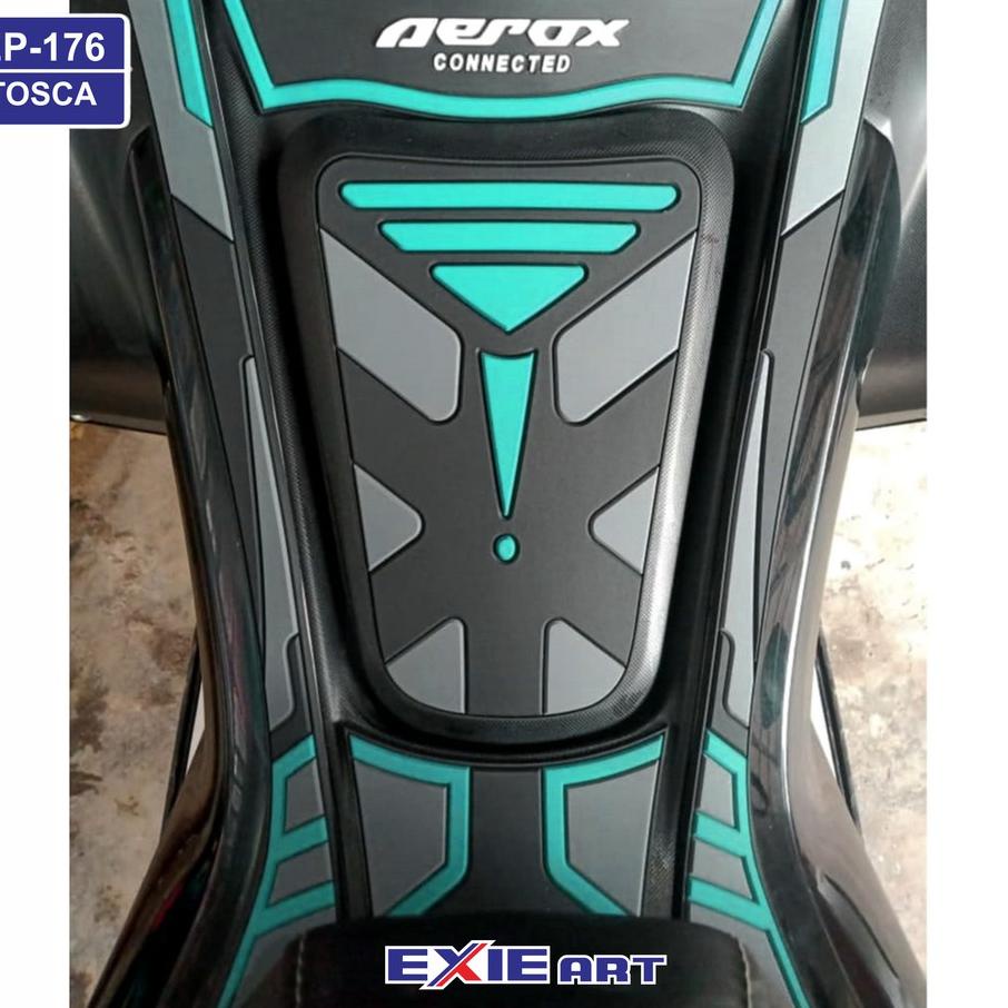 Depan DECKPAD AEROX CONNECTED - TANKPAD AEROX 2021 - AKSESORIS AEROX NEW