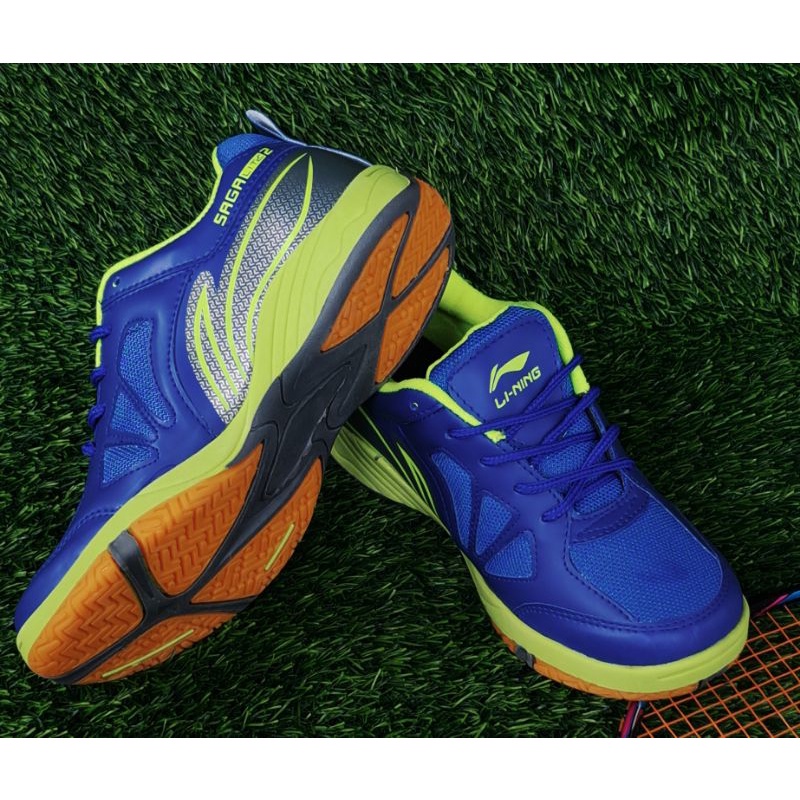 SEPATU OLAHRAGA LI NING , BADMINTON,VOLLY,TENIS MEJA .