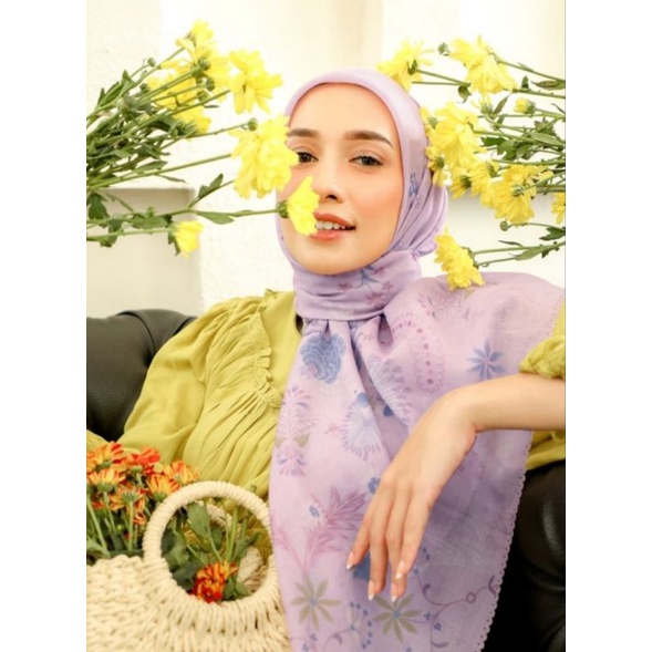 Alecia Scarf by PuruKambera