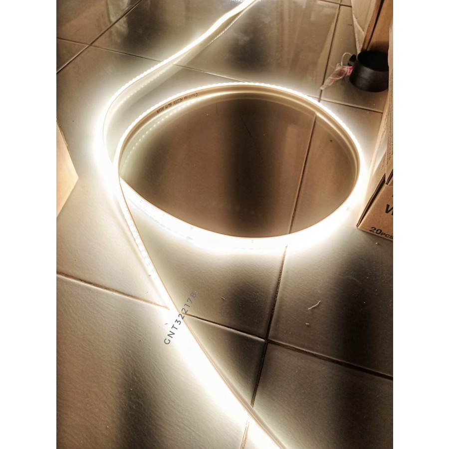 Led Strip SMD 2835 Civilite Bisa Dipotong Tiap 20 cm Indoor Outdoor