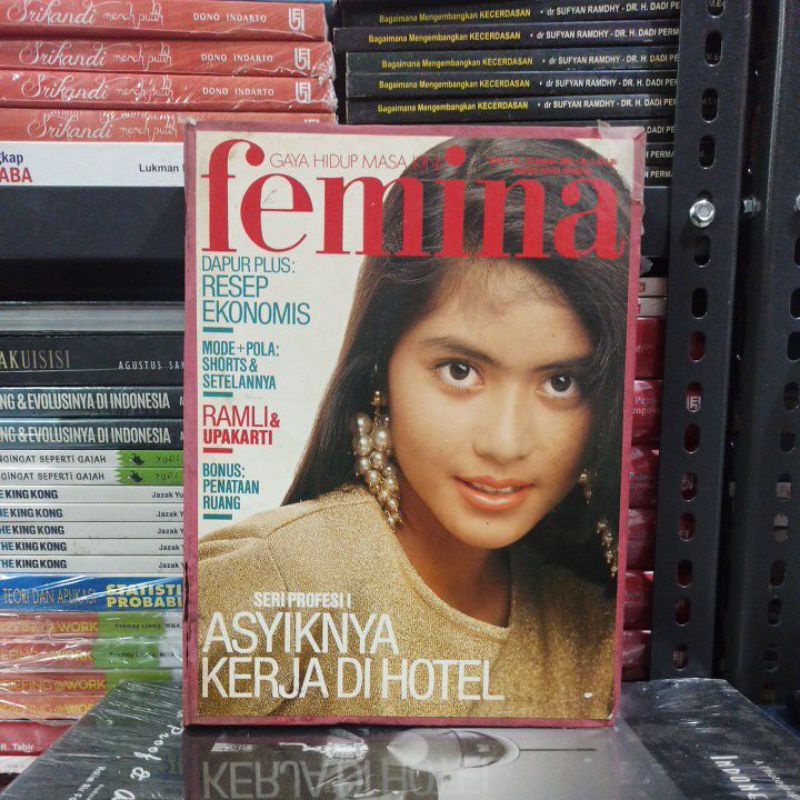 MAJALAH ORIGINAL FEMINA BUNDEL BEKAS LIHAT DESKRIPSINYA