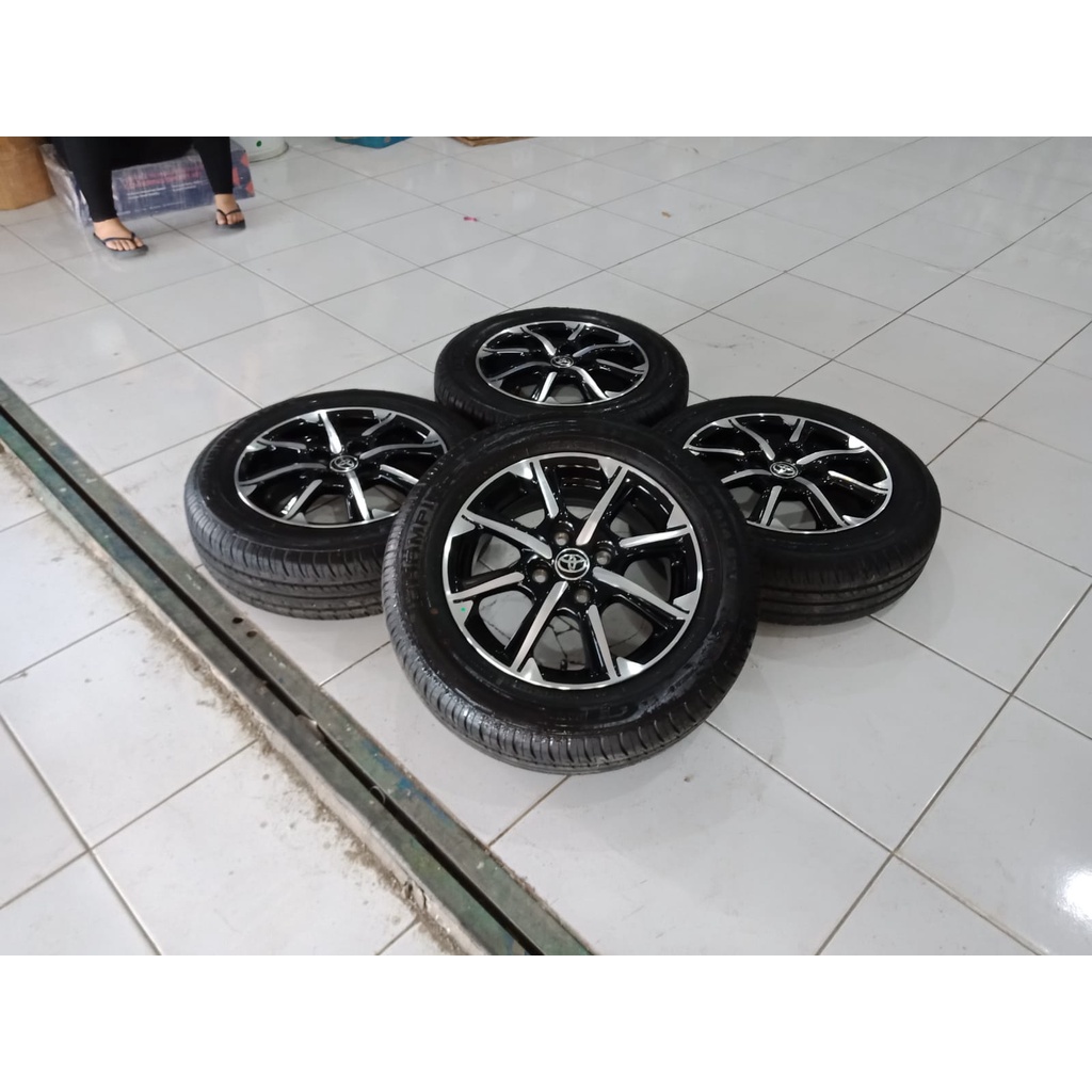 1 Set Velg Ban Mobil Copotan Toyota All New Calya 2022 Black Polish Ring 14 Pcd 4x100 Ban 175 65 R14