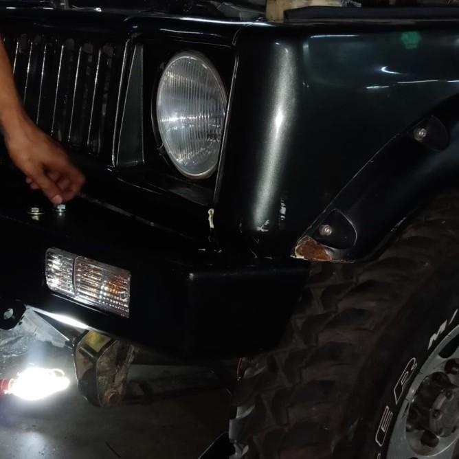 Bemper Depan Mobil Suzuki Katana Jimny