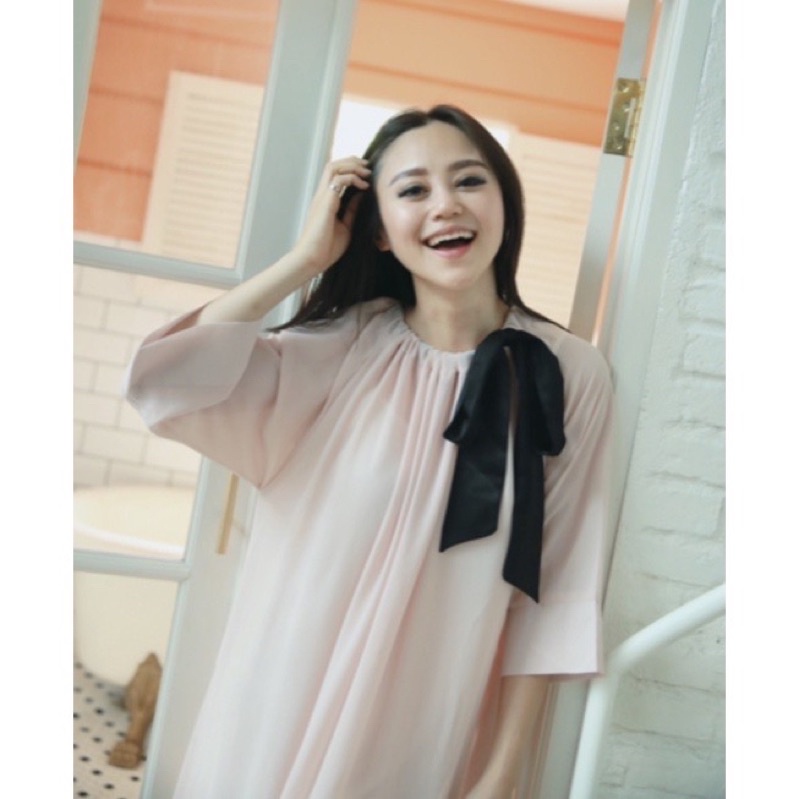 Array ID Chester Dress