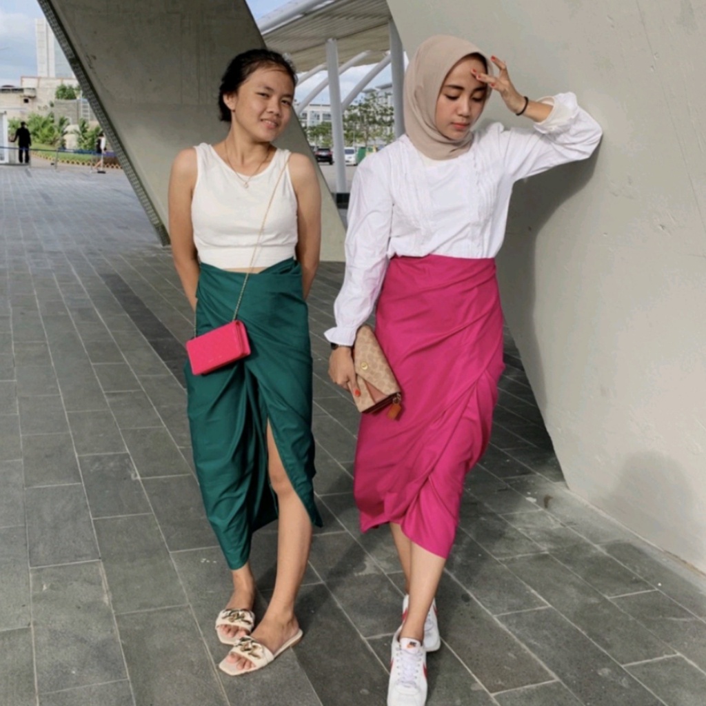Rok Lilit / Wrap Skirt satin velvet premium murah jahitan berkualitas  free gesper