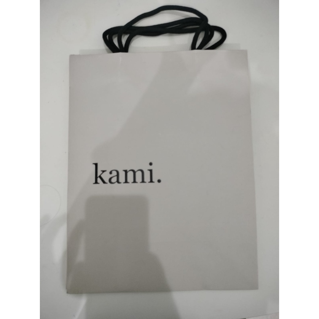

Paper Bag Scarf KAMI.