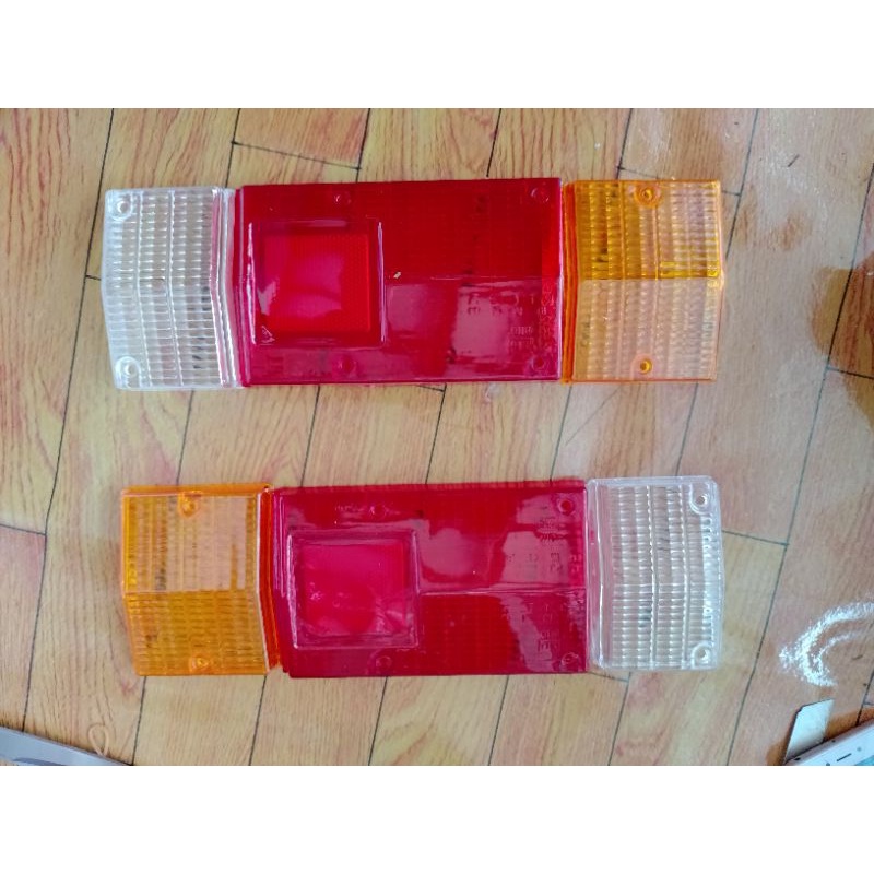 MIKA LAMPU STOP STOPLAMP PANTHER PICK UP / MIKA LAMPU BELAKANG PANTHER PICK UP / KACA MIKA LAMPU REM